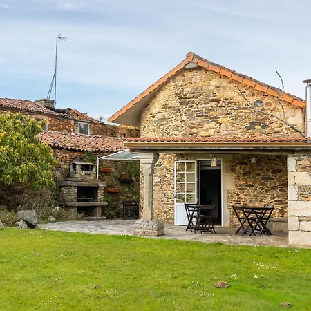 Casa 1 Larsanadrian Holiday home Coristanco